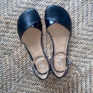 Shapen Poppy Barefoot Flats/Sandals, Black, WIDE, EU 40. NWB!